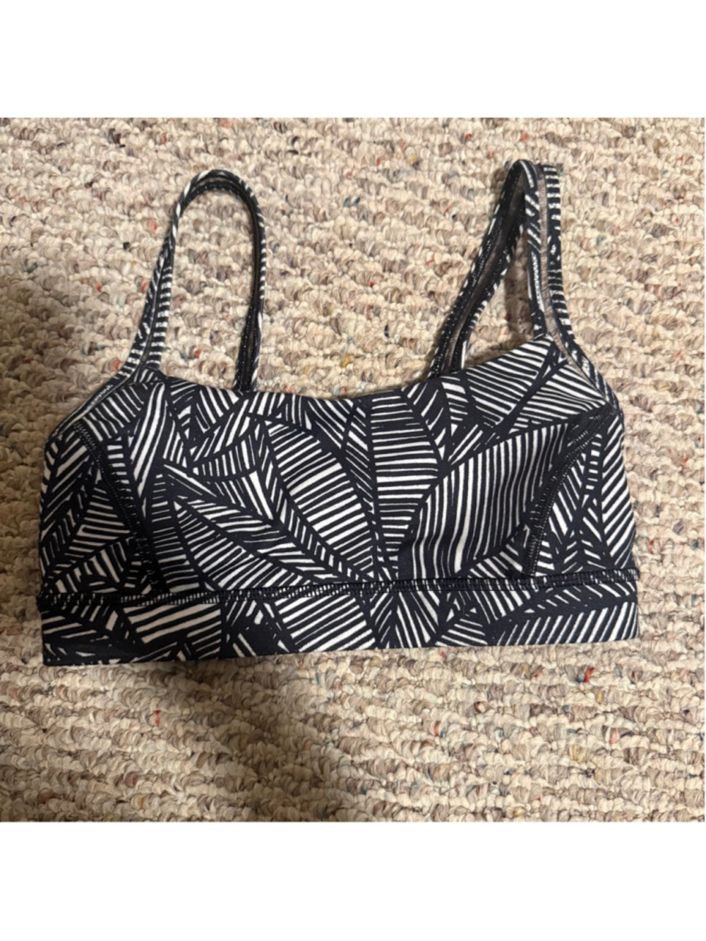 Lululemon Straight Up Bra Banana Leaf White Black- Size 4